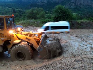 Tosya-Kastamonu yolu Trafiğe kapandı