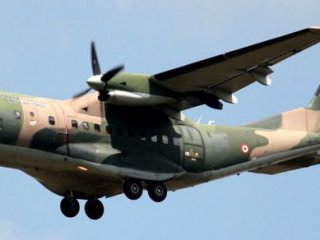 Yalova'da askeri uçak düştü!