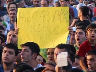 HDP Kutlamasında Dikkat Çeken Pankart!