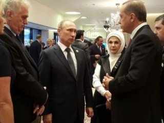 Ve beklenen görüşme gerçekleşti