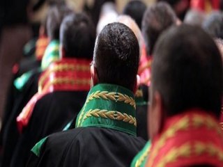 HSYK, 4 Paralel Hakimi İhraç Etti