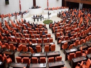 TBMM'de İlk Kriz: Alkol Ve Sigara Sorusu