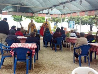 Ayasofya cami olunca, ayini çay bahçesinde yaptılar