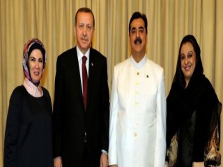 Erdoğan'ın Kolyesi Ülkeyi Karıştırdı