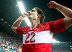 Hamit zirvede
