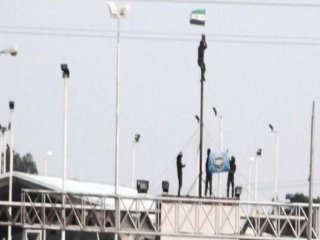 Tel Abyad'da Bayrak Krizi