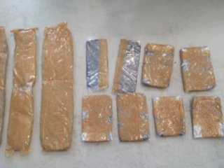 Yüksekova-İstanbul Yolcu Uçağında Esrar Bulundu