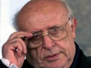 TRT Yöneticisi: Demirel Sahteliktir!