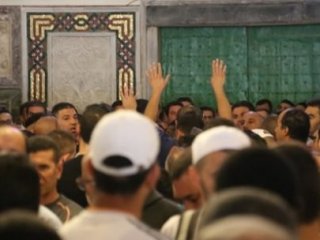 Mescid-i Aksa'da İlk Cuma Heyecanı