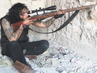 Muhalifler Sniper Tüfeği Üretti