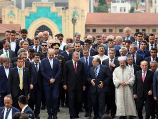 Eyüp Sultan Türbesi Dualarla Açıldı!