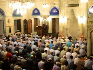 Teravih Namazı Nasıl Kılınmalı?