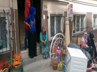 Satın Aldıkları Evden Ramazan Günü Atıldılar