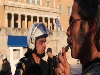 Yunanistan’da Tespih Satışları Patladı