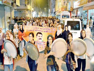 Tek Gündemleri: Terörist Başına Özgürlük