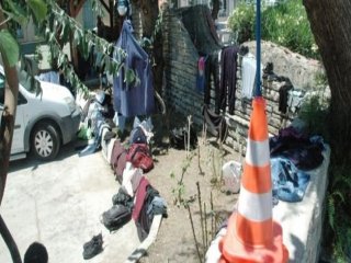 Emniyet Müdürlüğü’nü Çamaşırhaneye Çevirdiler