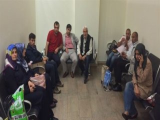 Türk Gazeteciler İsrail'de Gözaltında