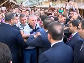 Sultanahmet'te Davutoğlu İzdihamı