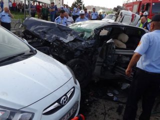 Polis ve Ailesi Zincirleme Kaza Kurbanı