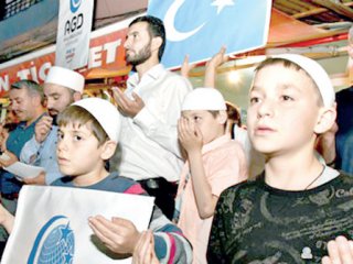 Anadolu Türkistan İçin Tek Yürek
