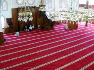 Van'da Demirel’in Mevlidine Katılan Olmadı