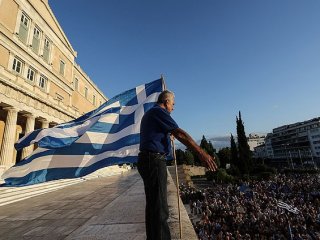 Komşuda Türk Azınlıklardan 'Hayır' Desteği