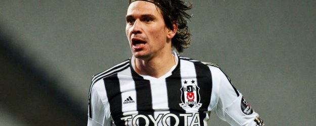Ersan Gülüm'ü Menajeri Yaktı