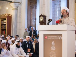 'Kuran'ı Yaşamak Çok Büyük Bir İbadet'