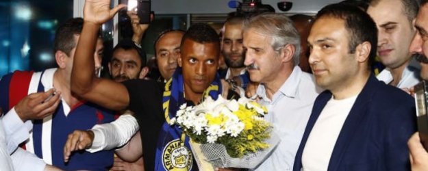 Fenerbahçe'de Nani Çılgınlığı