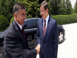 Yılmaz Başbakan Davutoğlu'nu Ziyaret Etti