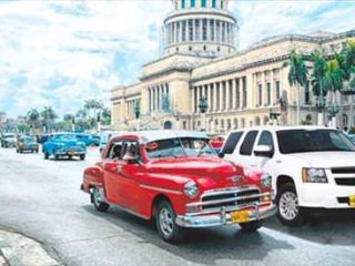 ABD, Küba'yı İşgal Etti...