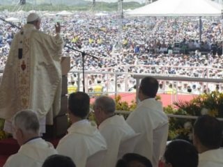 800 Bin Kişilik Ayini Yönetti