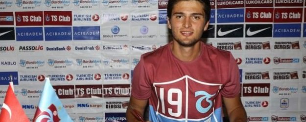 Fırtına 21'lik Orta Sahaya İmzayı Attırdı