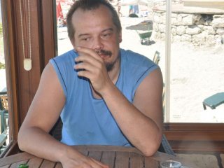 Artık Sokakta Yaşıyor