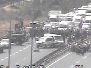 Yüksek Gerilim Hattı Yola Devrildi: İstanbul Felç