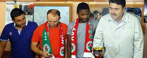 Uche'nin Kuzeni Türkiye'de Amatör Takımda!