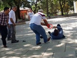 Kan Donduran Anlar! Kafasına Böyle Sıktı