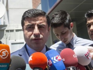 Demirtaş: HDP Olarak PKK'ya Silah Bıraktıramayız