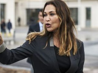Artist Hülya'ya Ülkücü Şoku