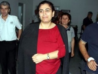 Sebahat Tuncel Trafik Kazası Geçirdi