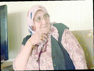 Ne Ellerini Öpen Var Ne De Bayramlaşan