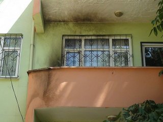 AK Parti İl Genel Meclis Üyesinin evine molotoflu saldırı