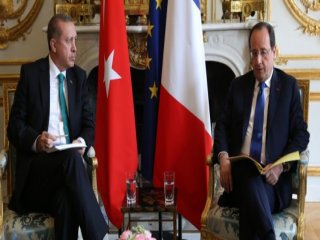 Hollande'dan Erdoğan'a Telefon