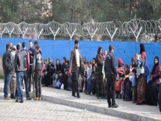 Suriyelilerin Çıkması Yasaklandı