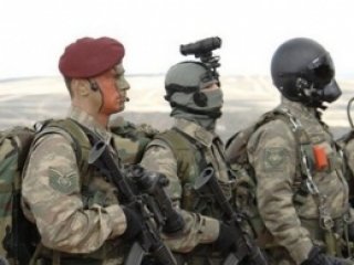 Suriye Sınırına Bordo Bereliler Gitti!