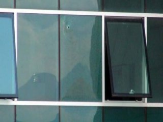 Adliye Önünde Kalaşnikoflu Saldırı!