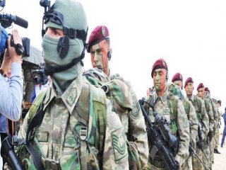 60 Bordo Bereli O Köyü IŞİD'in Elinden Aldı