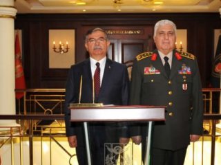 Yılmaz'dan Orgeneral Özel'e Ziyaret