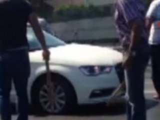 Ellerinde Sopalarla E-5'de Dehşet Saçtılar