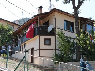 Şehit asker babasıyla telefonla konuşurken vurulmuş